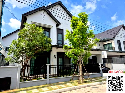 Houses for rent Bang Plee Samut Prakarn : For rent: Large, beautifully decorated detached house at Centro Bangna, near Mega Bangna.