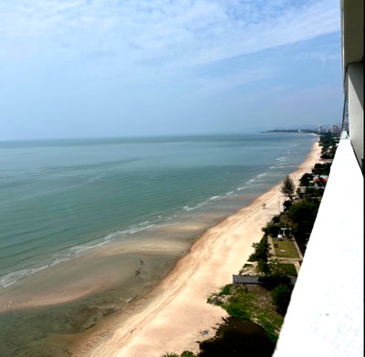 ขายคอนโด : ขายคอนโดมิเนียมติดชายหาดชะอำ ชั้น 19 เห็นวิวทะเล