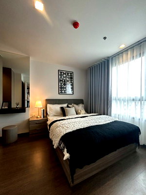 คอนโดให้เช่า : ปล่อยเช่า คอนโดHigh Riseติด BTS บางจาก : IDEO Sukhumvit 93 : 35 SQM. มีอ่างอาบน้ำ ใกล้ห้างสรรพสินค้าขนาดใหญ่มากมาย 