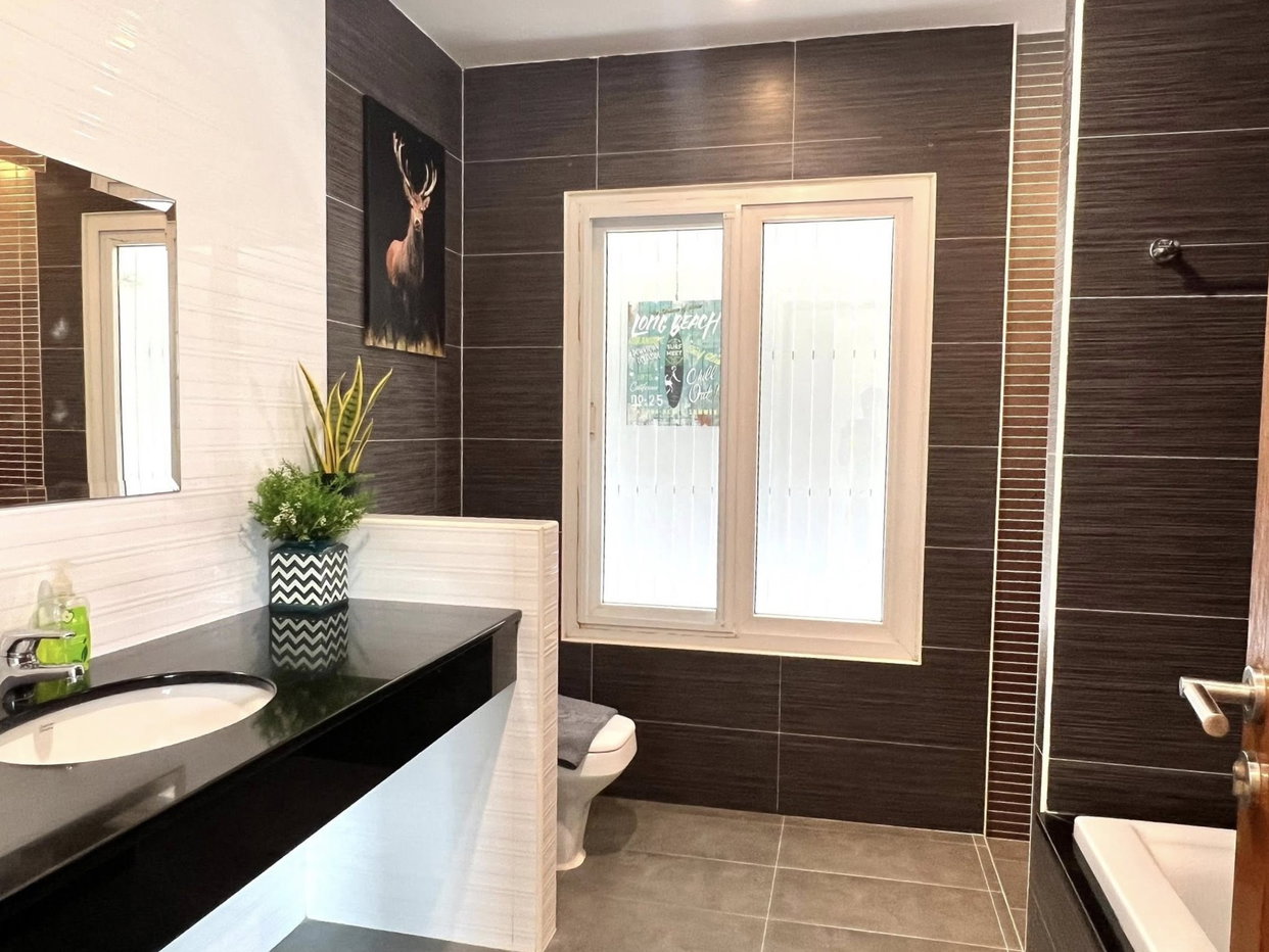 รูป Pool Villa 3 Bedroom for Sale near Sukhumvit North Pattaya - รูปที่ 15/16