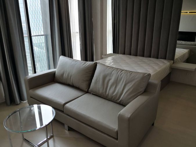 For rent: Noble Ploenchit, high floor, excellent price, beautiful and comfortable room. I Code DS1223 Line : @Dstay