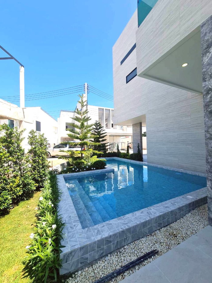 รูป ขาย พูลวิลล่าพร้อมสระว่ายน้ำ โครงการใหม่ ห่างจากมอเตอร์เวย์เพียง 4 นาที - รูปที่ 2/25