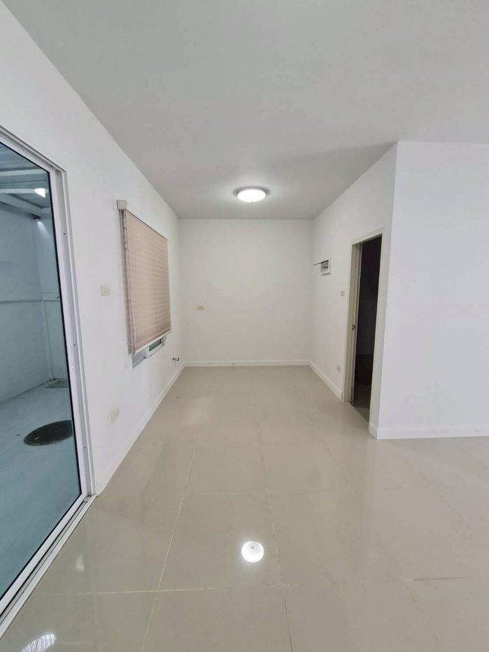 รูป บ้าน ในหมู่บ้านกาญจน์กนกทาวน์ 2  หลังแม็คโครแม่ริม ให้เช่า 11,000 บาท/เดือน - รูปที่ 15/15