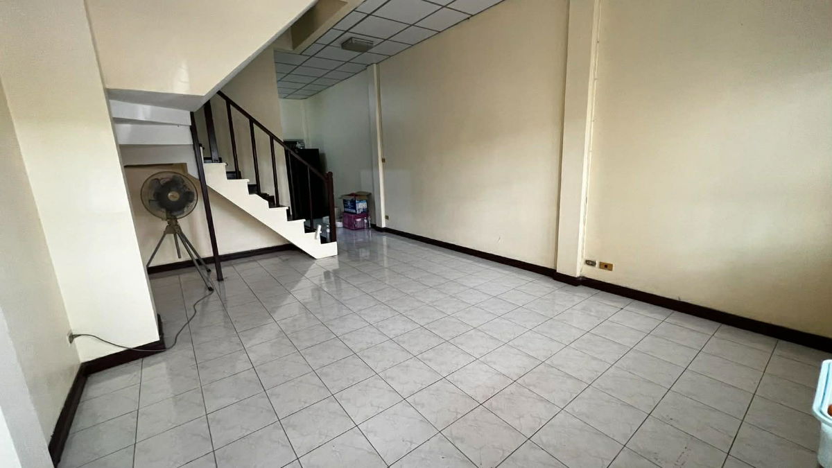 รูป ให้เช่าทาวน์โฮม 3 ชั้น ลาดพร้าว 87 เกตุนุติเชอมิเน่ ใกล้CDC พร้อมอยู่ ☎️0972161939 - รูปที่ 14/16