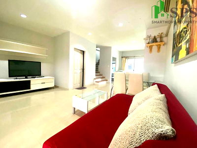 เช่าทาวน์โฮม เขตสวนหลวง : ทาว์นโฮม ให้เช่า บ้านกลางเมือง ลูเซิร์น สุขุมวิท (SPSJP188)