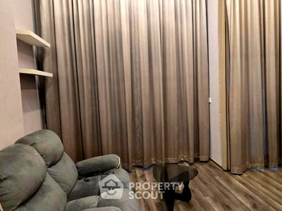 Condos for rent Din Daeng : 1-BR Condo at Knights Bridge Space Rama 9 near MRT Phra Ram 9 (ID 2581811)