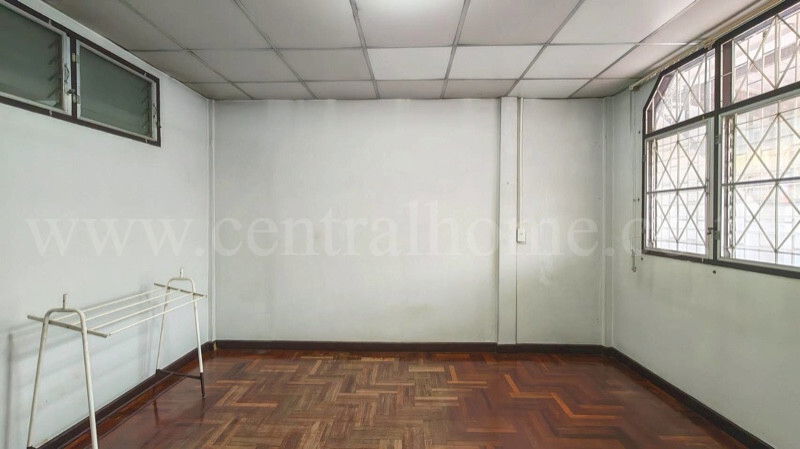 รูป ทาวน์เฮ้าส์ พระปิ่น 2 ถนนบรมราชชนนี ต่อเติมครบ สภาพดีมาก ราคาถูกที่สุด - รูปที่ 15/19