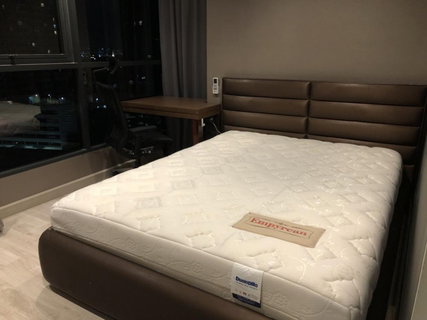 Sale Ideo Mobi Sathorn Condo, Beautiful Unit Fully Furnished Near BTS Krung Thon Buri | Code DS1331 Line: @Dstay