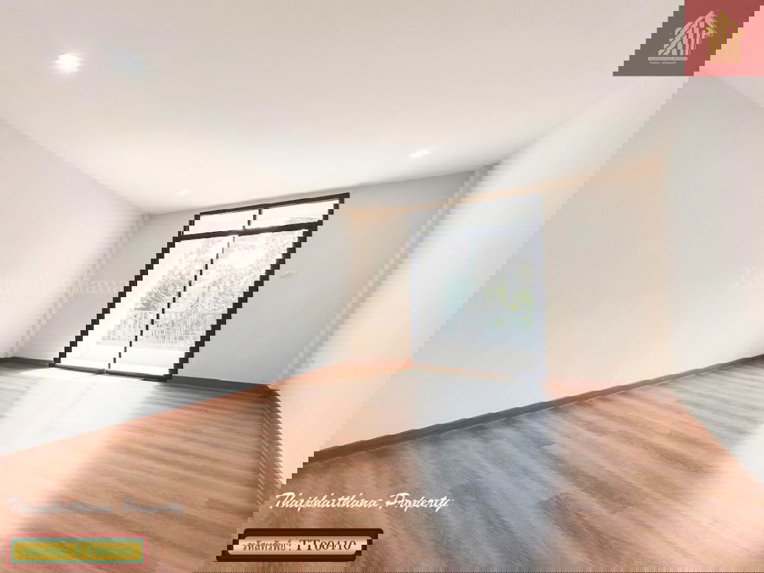 รูป นันทนาการ์เด้น รังสิต ทาวน์โฮม 2.5 ชั้น บ้านเล่นระดับ ทำเลดี รีโนเวทใหม่พร้อมเข้าอยู่ - รูปที่ 8/12