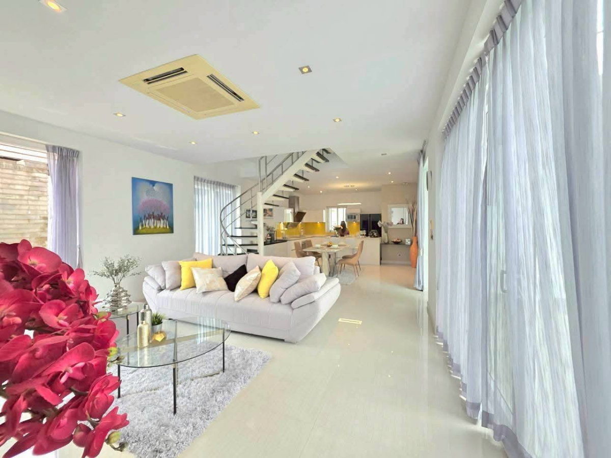 รูป พูลวิลล่าหรู ห่างหาดจอมเทียนเพียง 1.5 กิโล เหมาะกับอยู่อาศัยและลงทุน - รูปที่ 13/20