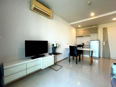ขายคอนโด : Condo 1 Bedroom for Sale at Acqua Condo Jomtien Pattaya