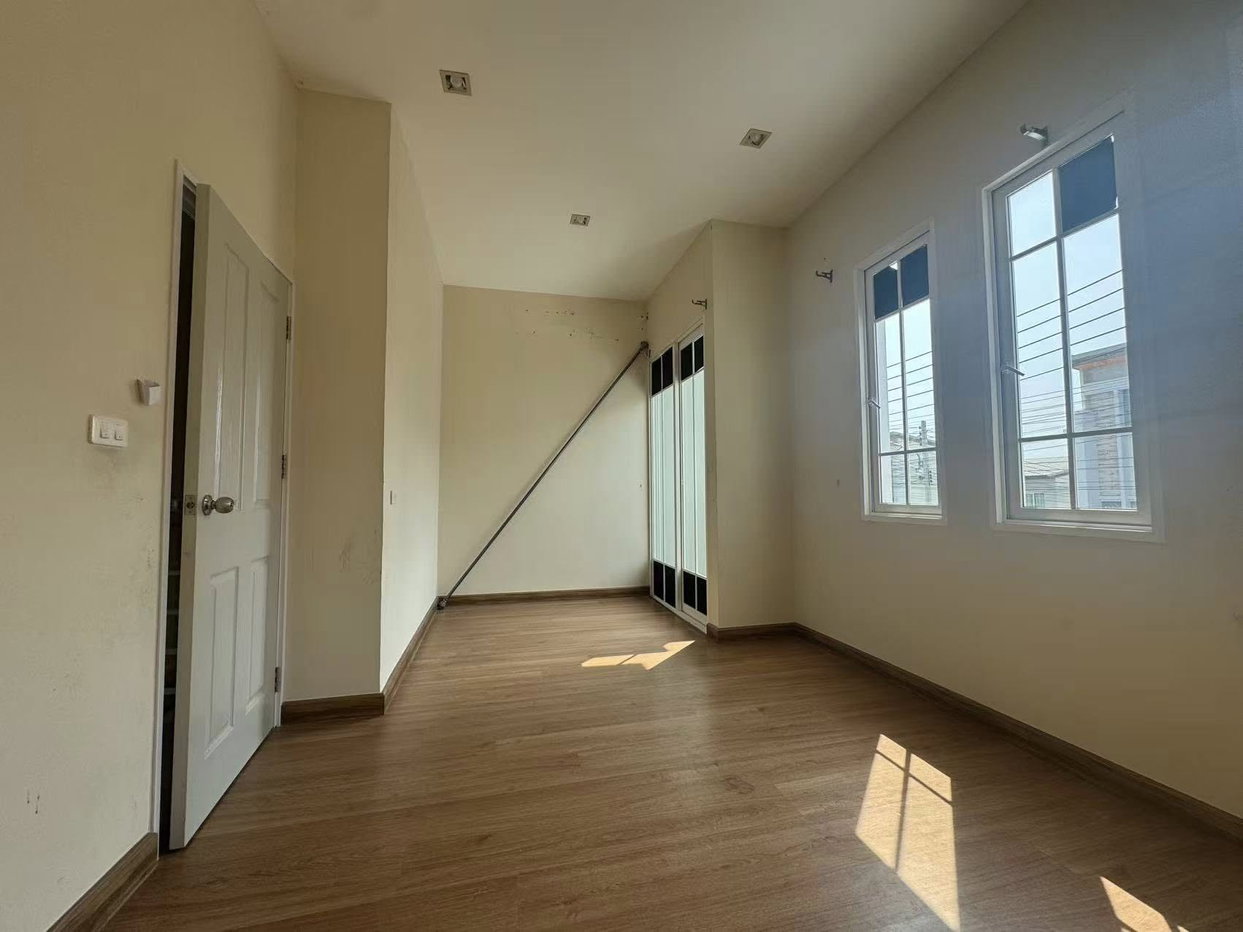 รูป Townhouse 4 Bedroom for Sale in East Pattaya - รูปที่ 8/10