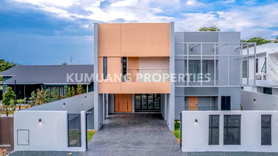 เช่าบ้านเดี่ยว สำนักงานขนส่งจังหวัดเชียงใหม่ : พูลวิลล่าสไตล์โมเดิร์น 4 ห้องนอน หมู่บ้านวังตาล อำเภอหางดง เชียงใหม่