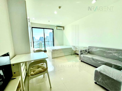 คอนโดให้เช่า : ให้เช่าคอนโด ศุภาลัย พรีเมียร์ แอท อโศก อาคาร 1 ชั้น 21 สตูดิโอ ขนาด 33.00 ตรม ใกล้ MRT เพชรบุรี 150 เมตร