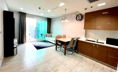 Condos for rent : 🌟 Siri at Sukhumvit 
Size 67.7 SQ.M Type 2 Bedroom 2 Bathroom On the 27th Floor 
Rental.39,000 THB