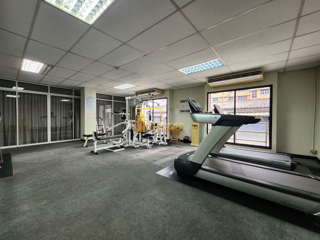 รูป Very Spacious 2 Bedroom Apartment For Rent in Chidlom - BR20878AP - รูปที่ 29/34