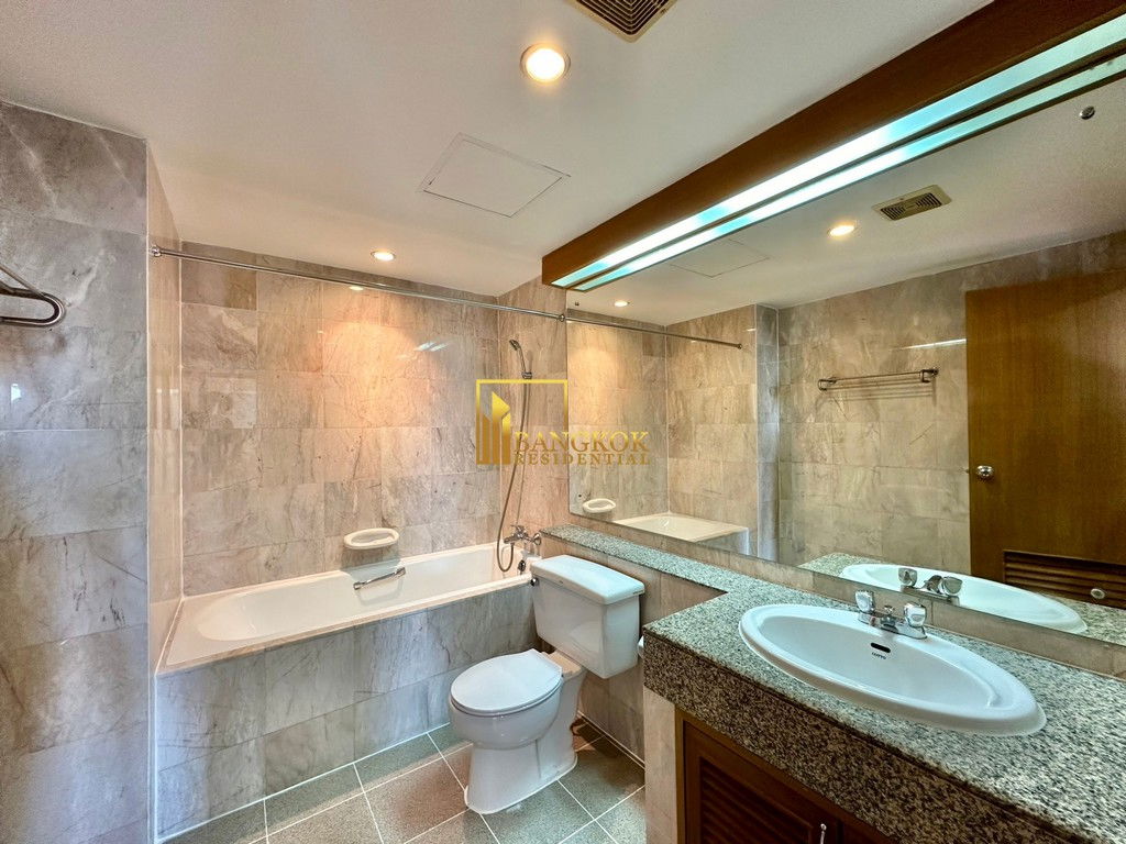 รูป Great Value 5 Bedroom Apartment in Sathorn - BR0068AP - รูปที่ 33/59