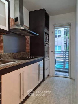 คอนโด 2-ห้องนอน ที่ อเวนิว 61 คอนโดมิเนียม ใกล้ BTS ทองหล่อ (ID 2711859)