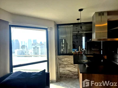 Condos for sale : High floor 37th. Corner unit. Big terrace. Modern decoration 6091612