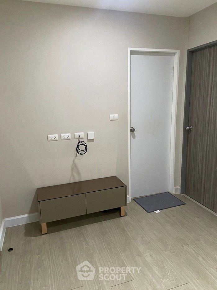 picture 1-BR Condo at Metro Luxe Ratchada near MRT Huai Khwang (ID 2134485) - 3/8