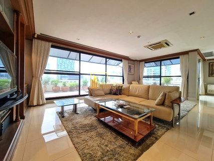 Somkid Garden | Extraordinary 2 Bedroom Duplex Penthouse in Chidlom - BR11799CD