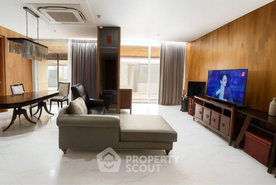 picture 3-BR Condo at The Empire Place near BTS Saint Louis (ID 2310788) - 8/13