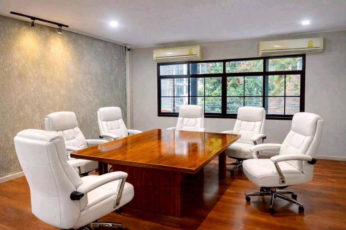 รูป 🔥 ให้เช่าอาคารพาณิชย์ 3 ชั้น 2 คูหา ทำเลทองใกล้ MRT พหลโยธิน ✨ ทำเลศักยภาพสูง เหมาะทำธุรกิจ ใจกลางโซนลาดพร้าว–พหลโยธิน ใกล้ทั้ง BTS และ MRT - รูปที่ 4/16