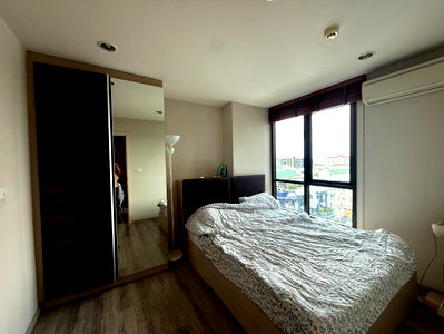 Condos for rent : (Room available, ready to move in) Centric Ari Station for rent. Fully furnished room, ready to move in. Good price.