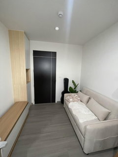 รูปภาพ The President Charan-Yaek Fai Chai Station