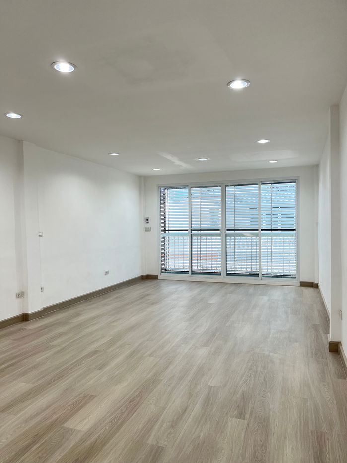 รูป WS6827 🏢 ให้เช่าอาคารพาณิชย์ ซอยสุขุมวิท 95 ใกล้ BTS เพียง 350 ม. เหมาะทำ Home Office เช่าเพียง 35,000 บาท / เดือน - รูปที่ 4/10