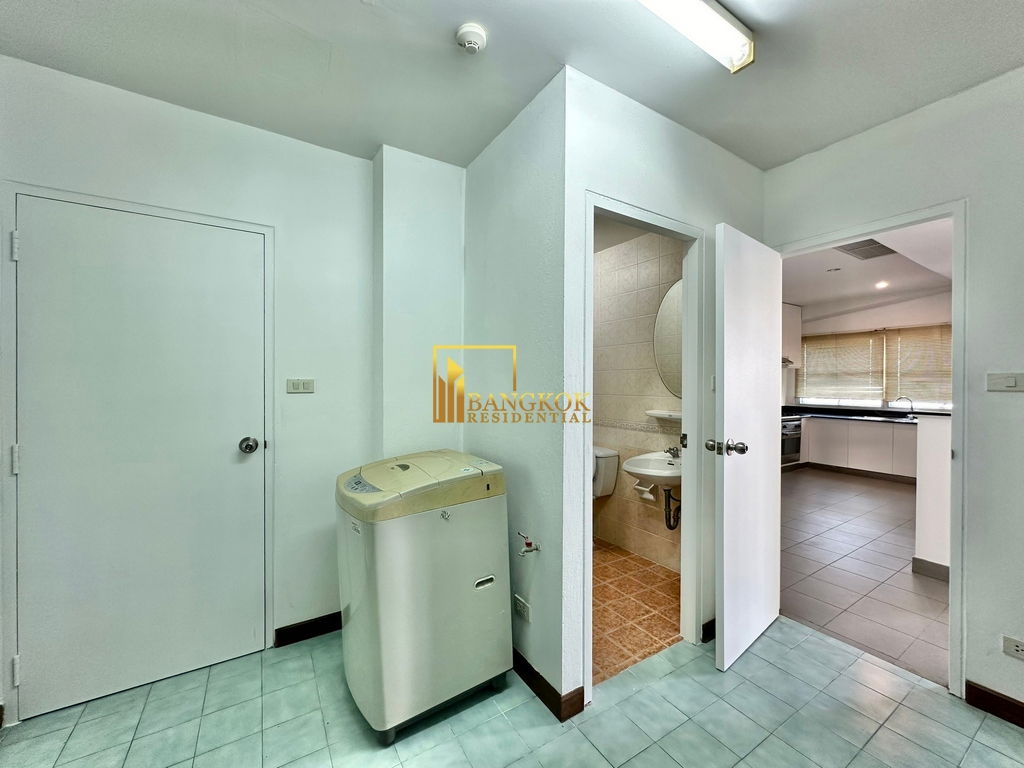 รูป Spacious 2 Bedroom Duplex Apartment For Rent in Thong Lo - BR0895AP - รูปที่ 26/38