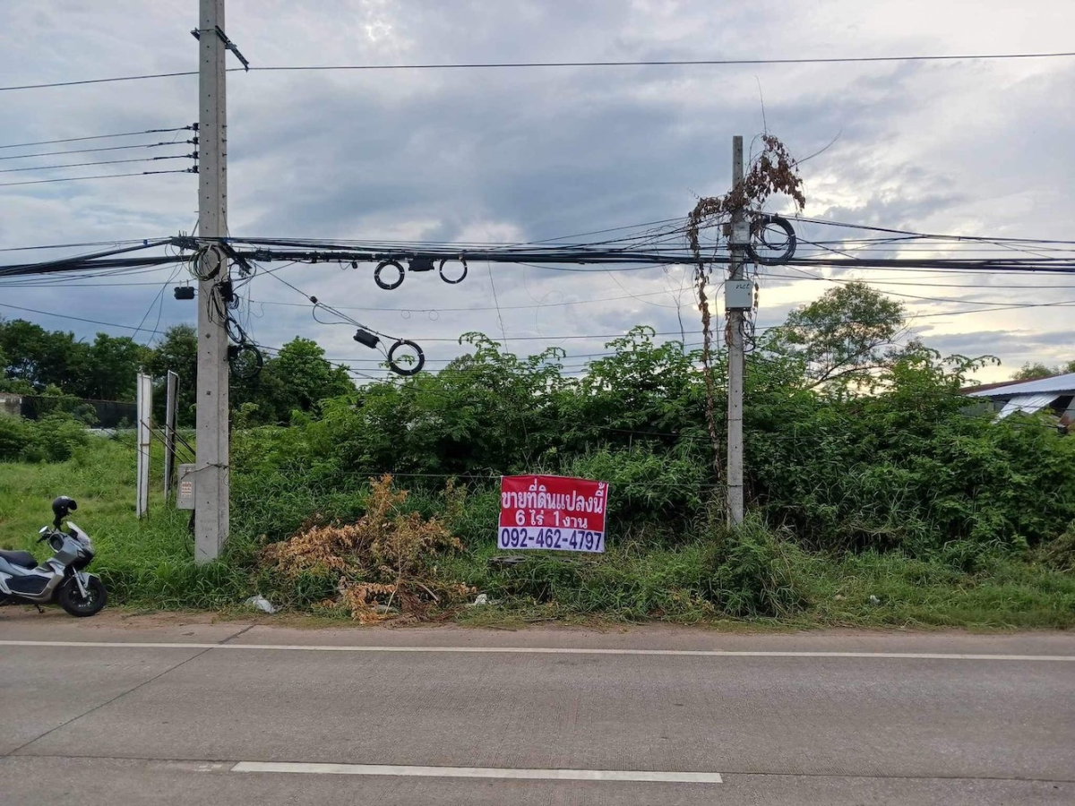 รูป ขายที่ดิน 6 ไร่ 1 งาน ในเมืองโคราช ติดถนนมิตรภาพ ฝั่งมุ่งหน้าไปทางขอนแก่น ตรงข้ามศูนย์ฮอนด้า จอหอ ที่ดินถมแล้วบางส่วน - รูปที่ 8/10