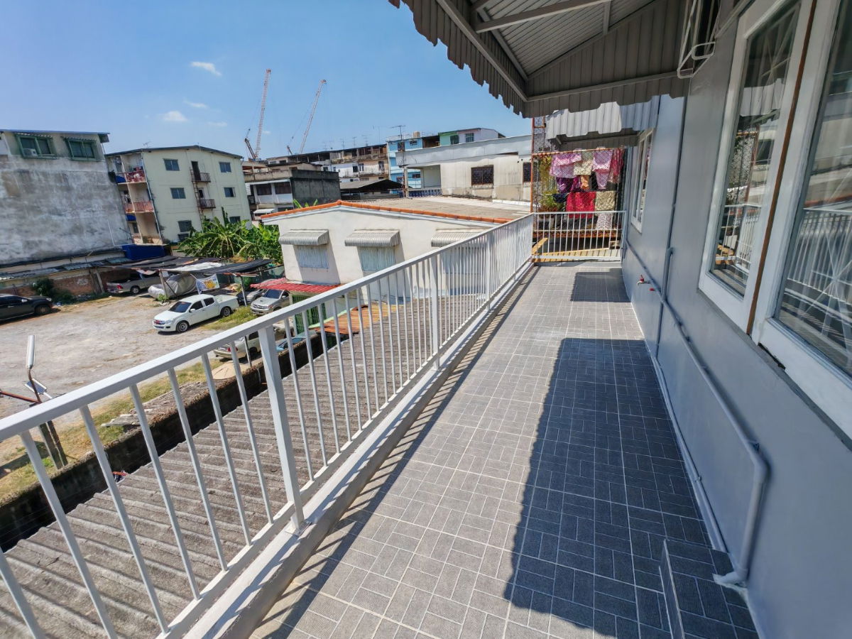 รูป 📌หลังมุม 2คูหา ปรับปรุงใหม่ เช่าตึกแถว ซอย เจริญนคร 53 มีที่จอดรถ เงียบสงบ เหมาะอยู่อาศัย โฮมออฟฟิศ📌 - รูปที่ 11/22