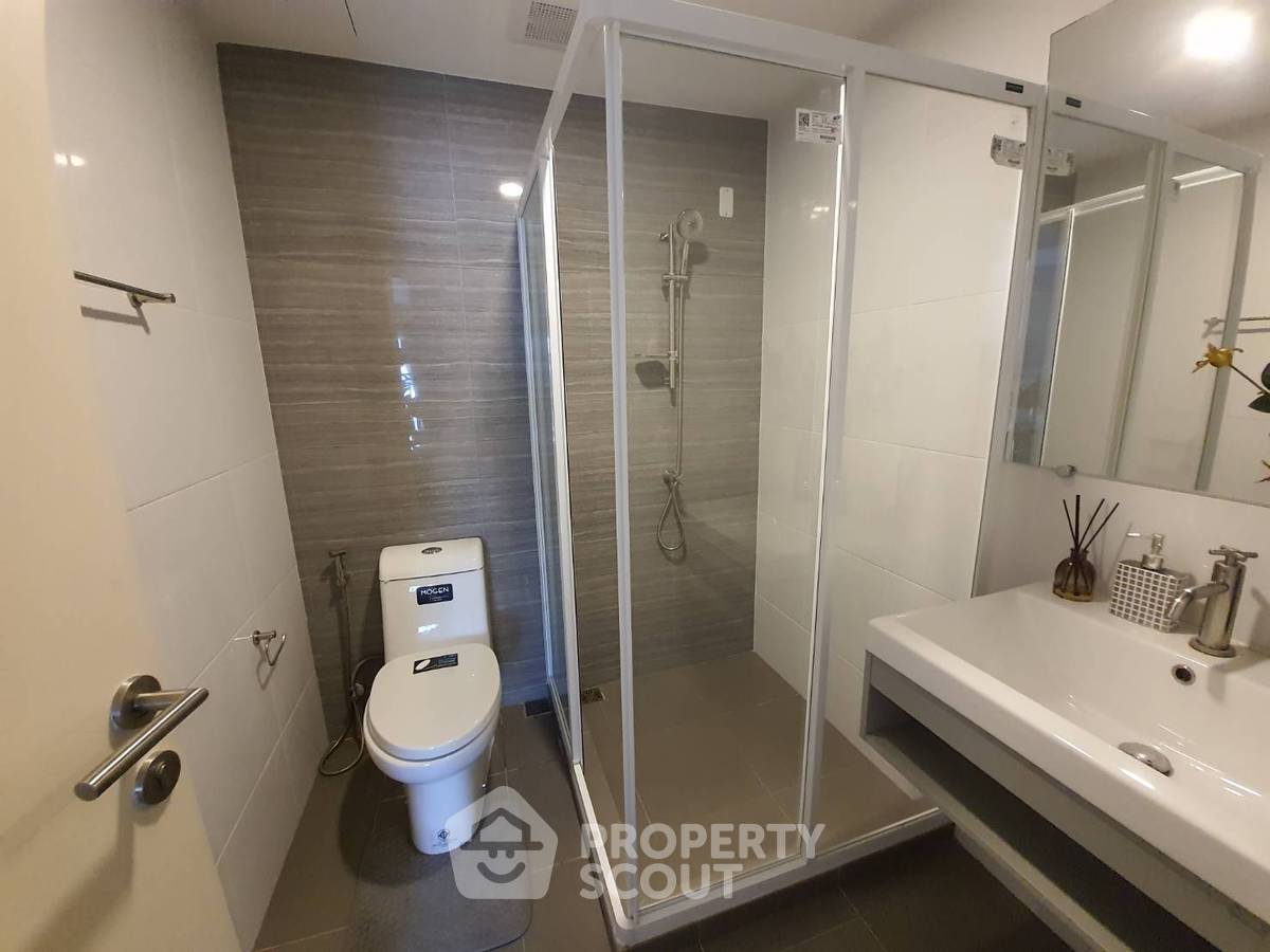 picture 2-BR Condo at Knightsbridge Phaholyothin Interchange in Anusawari (ID 823843) - 11/19