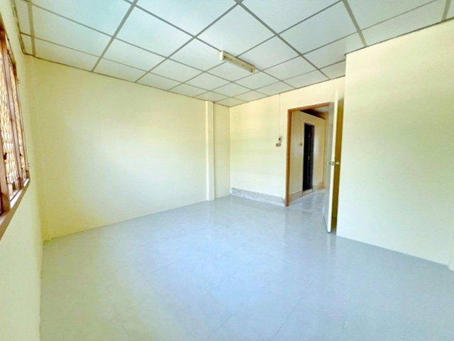 รูป ถ.สุขุมวิท101 อ่อนนุช 40-46 ทาวน์เฮาส์ 2ชั้น 2นอน วชิรธรรมสาธิต53-59 2น้ำ พาราไดซ์ พาร์ค 900 ม. 22 ตร.ว ซีคอนสแควร์ ศรีนครินทร์ 1 กม. - รูปที่ 3/8