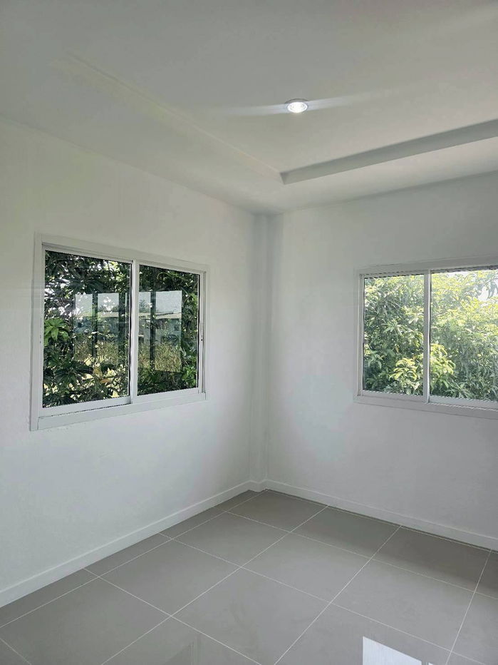 รูป ทาวน์เฮ้าส์ รีโนเวทใหม่ ทำเลดี หมู่บ้านรุ่งกิจวิลล่า 4 ซอยร่มเกล้า 54 คลองสามประเวศ ลาดกระบัง เฟอร์นิเจอร์สวย น่าอยู่ ราคาถูก - รูปที่ 9/11