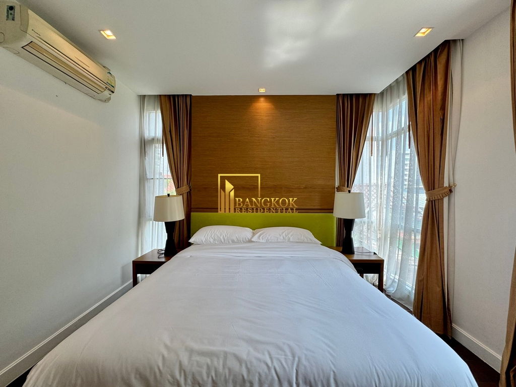 picture Elegant 3 Bed Duplex Apartment in Thonglor Area - BR0690AP - 31/50