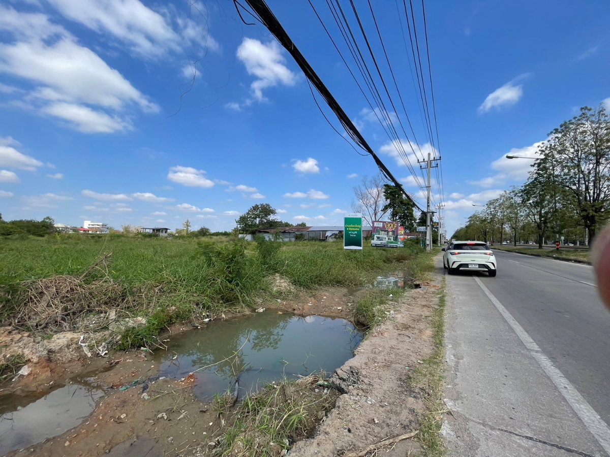 รูป ขายที่ดิน 6 ไร่ 1 งาน ในเมืองโคราช ติดถนนมิตรภาพ ฝั่งมุ่งหน้าไปทางขอนแก่น ตรงข้ามศูนย์ฮอนด้า จอหอ ที่ดินถมแล้วบางส่วน - รูปที่ 6/10