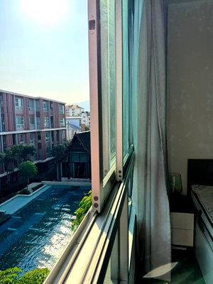 Condos for sale Chiang Mai : ✅Selling well-maintained condo, pool view, city center Chiang Mai, Building B, 4th floor. ☎️0647924426 (Ben)