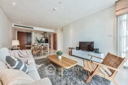 คอนโด 2-ห้องนอน ที่ ฟูลเลอตัน สุขุมวิท ใกล้ BTS เอกมัย (ID 2711861)