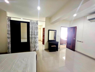 Condos for rent Phuket : 3-Bedroom Condo for Rent in Phuket Town – 120sqm Top Floor