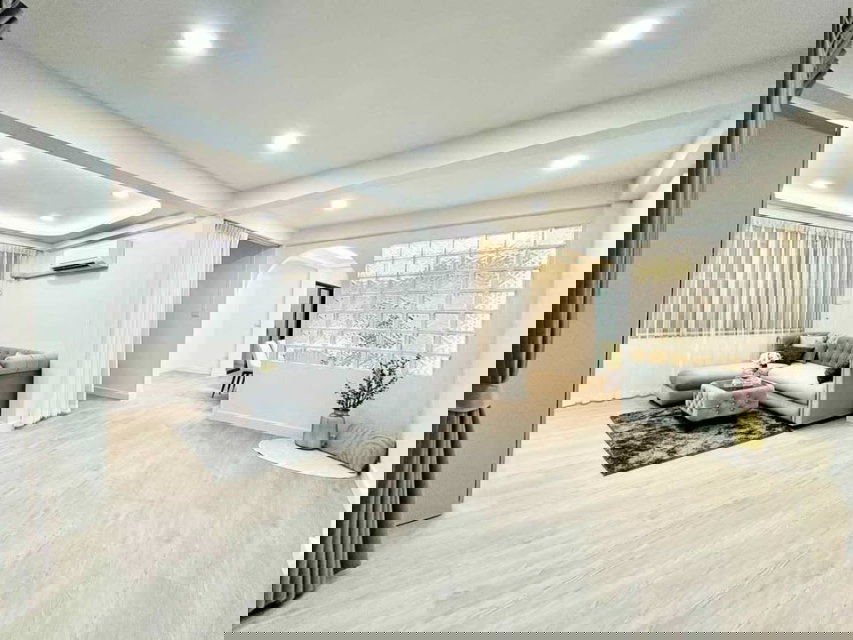 รูป RH025026 ให้เช่า บ้านเดี่ยวห้วยขวาง - สุทธิสาร ตกแต่งครบ มีที่จอดรถใกล้ MRT สุทธิสาร  - รูปที่ 3/24