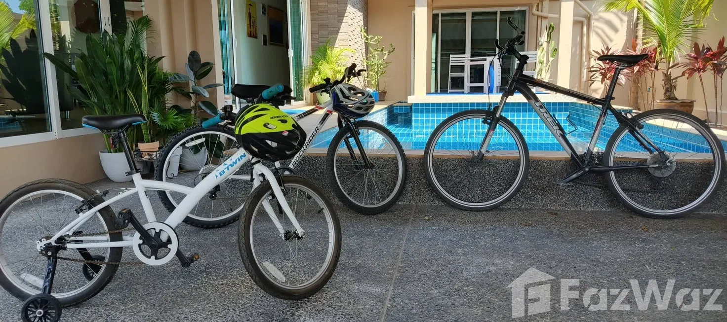 picture UWC Phuket 1887973 - 7/7