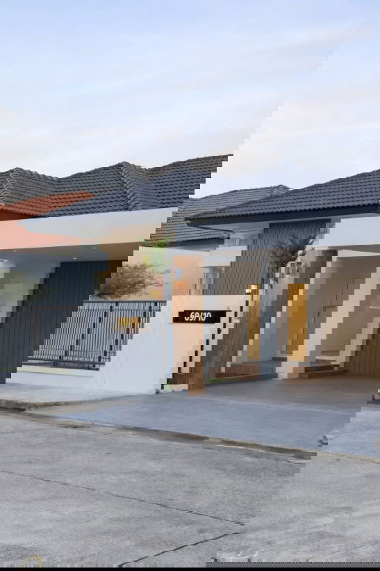 picture Ready-to-Move-In Single House at Phuket Villa Chaofah 2 - 11/36