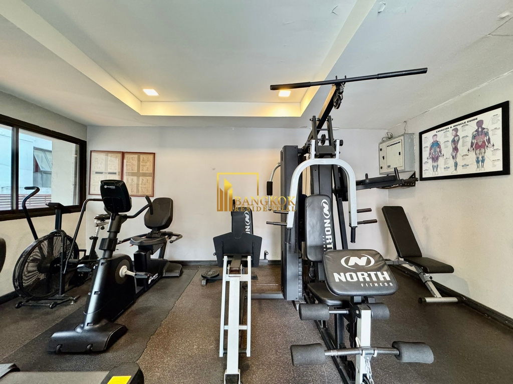 รูป Renovated 3 Bed Apartment For Rent in Phrom Phong - BR20320AP - รูปที่ 35/39