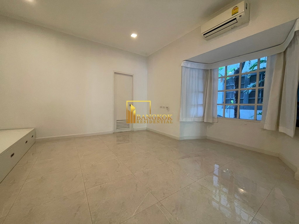 รูป Prompak Gardens | Well Maintained 3 Bedroom Townhouse in Thonglor Area - BR49029TH - รูปที่ 27/42