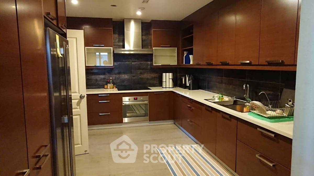 picture 3-BR 250 Sqm At Sailom Suite, 14th Floor Near BTS Sena Nikhom (ID 662926) - 3/12
