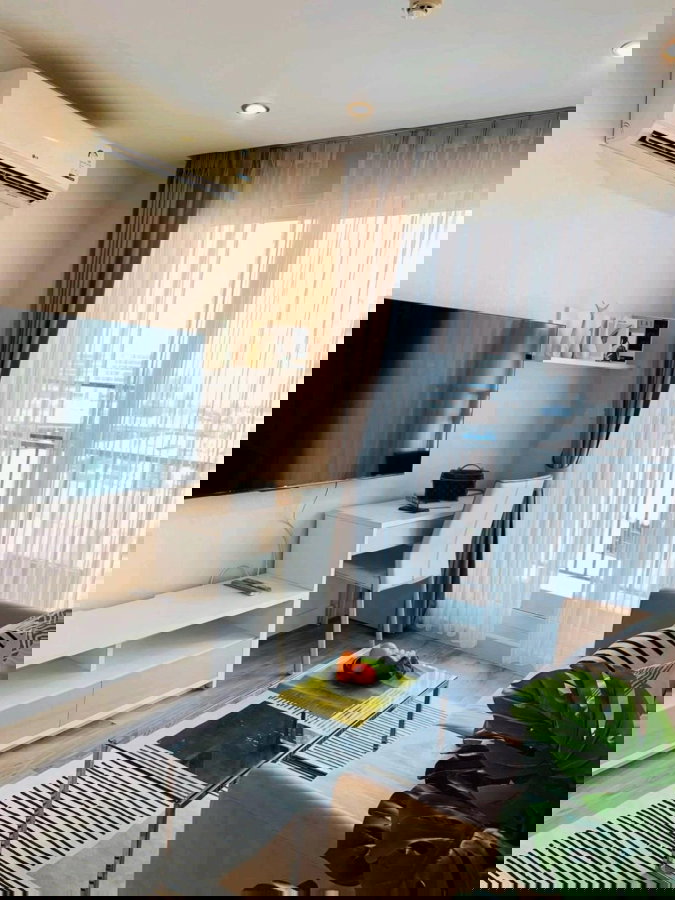 รูป ขายคริสม่า คอนโด ใกล้ห้างแฟชั่น ไอซ์แลนด์ ห้องมุม พร้อมเฟอร์นิเจอร์ครบครัน เพียง 1.99 ล้านบาท - รูปที่ 3/14