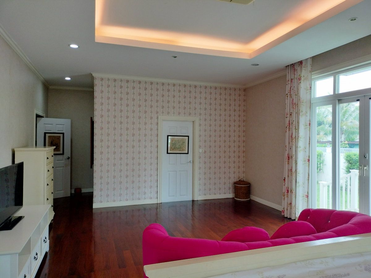 picture For rent nice house 4 bedroom ready to move in - 31/35