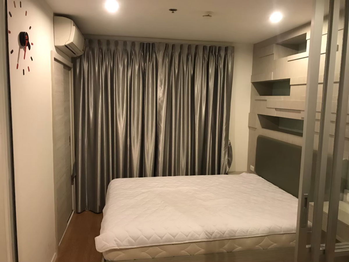 รูป ให้เช่าห้องแต่งพร้อม เฟอร์ครบ วิวสระว่ายน้ำ ราคาถูก ใกล้ ARL และ MRT สถานีหัวหมาก - รูปที่ 4/8